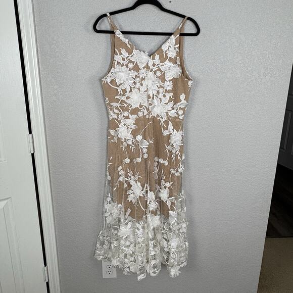 Dress the Population Size L Audrey Spaghetti Strap Midi A-line 3D Floral Ivory - Picture 3 of 8